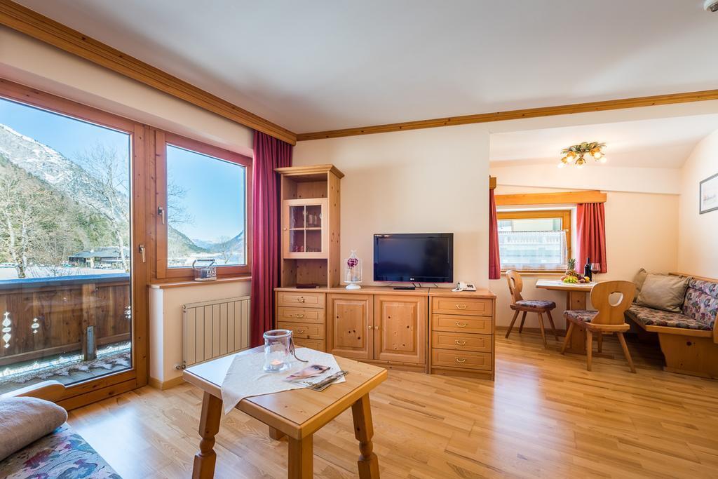 Appartementhaus Alpenrose Pertisau